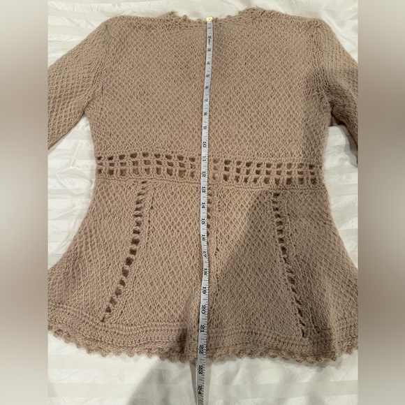 Beautiful crochet sweater - Picture 11 of 15